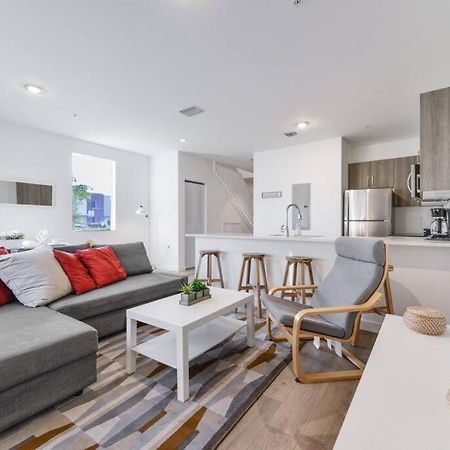 Willa Amazing Town House 15 Min From The Beach Wfree Parking Miami Zewnętrze zdjęcie