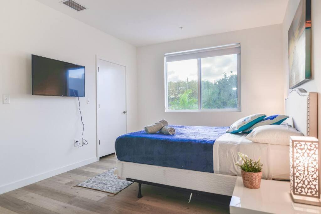 Willa Amazing Town House 15 Min From The Beach Wfree Parking Miami Zewnętrze zdjęcie
