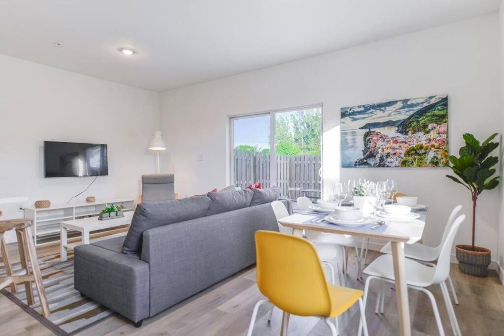 Willa Amazing Town House 15 Min From The Beach Wfree Parking Miami Zewnętrze zdjęcie