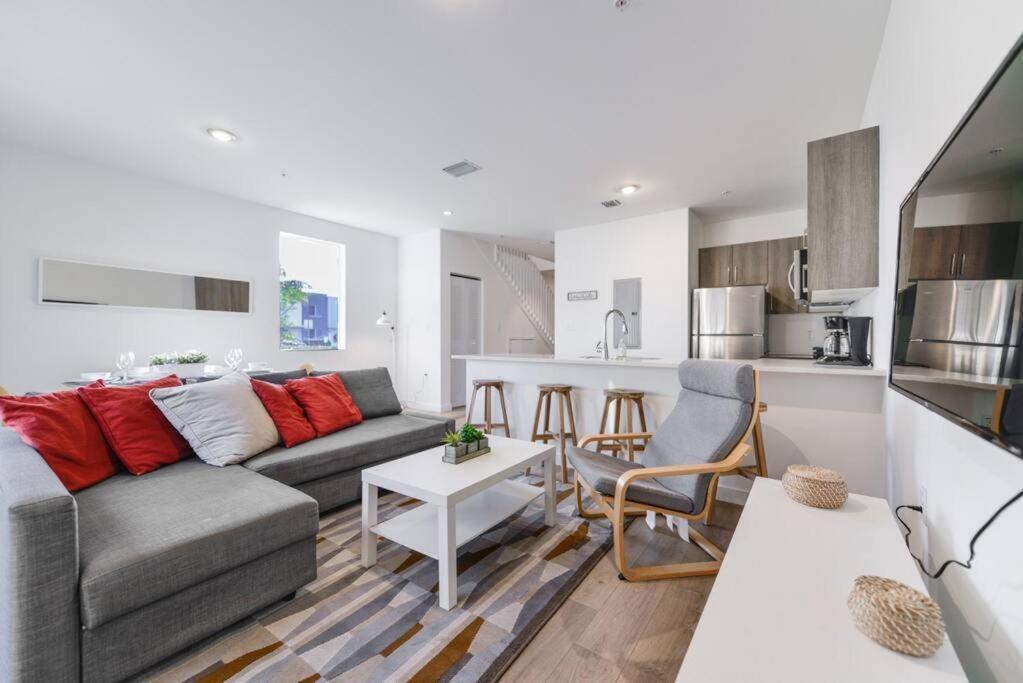 Willa Amazing Town House 15 Min From The Beach Wfree Parking Miami Zewnętrze zdjęcie