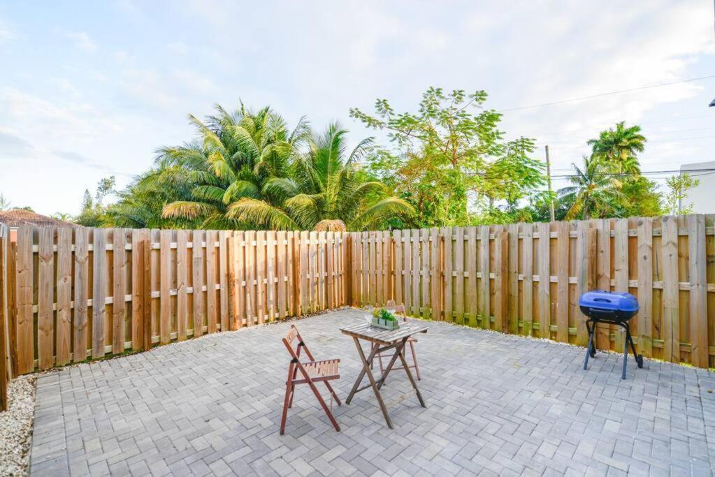 Willa Amazing Town House 15 Min From The Beach Wfree Parking Miami Zewnętrze zdjęcie